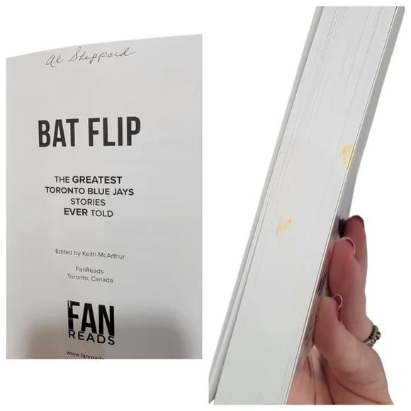 Toronto Blue Jays Baseball MLB Collectables Set Bear, Vintage Wall Clock & Book - Picture 12 of 17